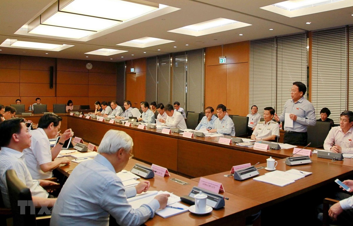 Cần những giải pháp chiến lược, tạo niềm tin trong nhân dân