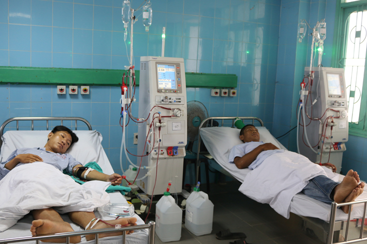 Bảo hiểm y tế-"phao cứu sinh" của bệnh nhân nghèo