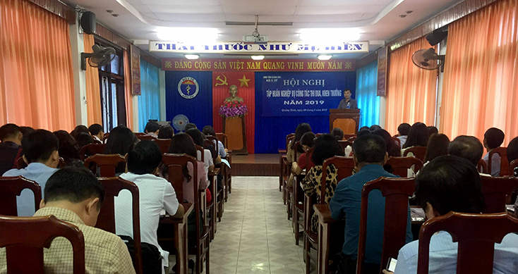 Trang bị kiến thức, kỹ năng cho cán bộ làm công tác thi đua, khen thưởng