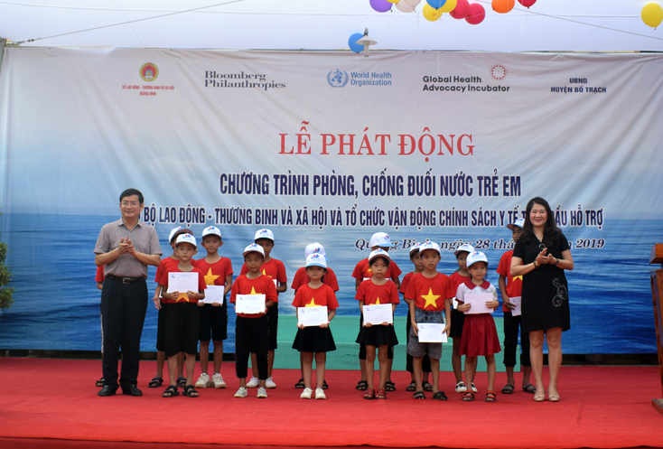 Phát động chương trình phòng, chống đuối nước trẻ em