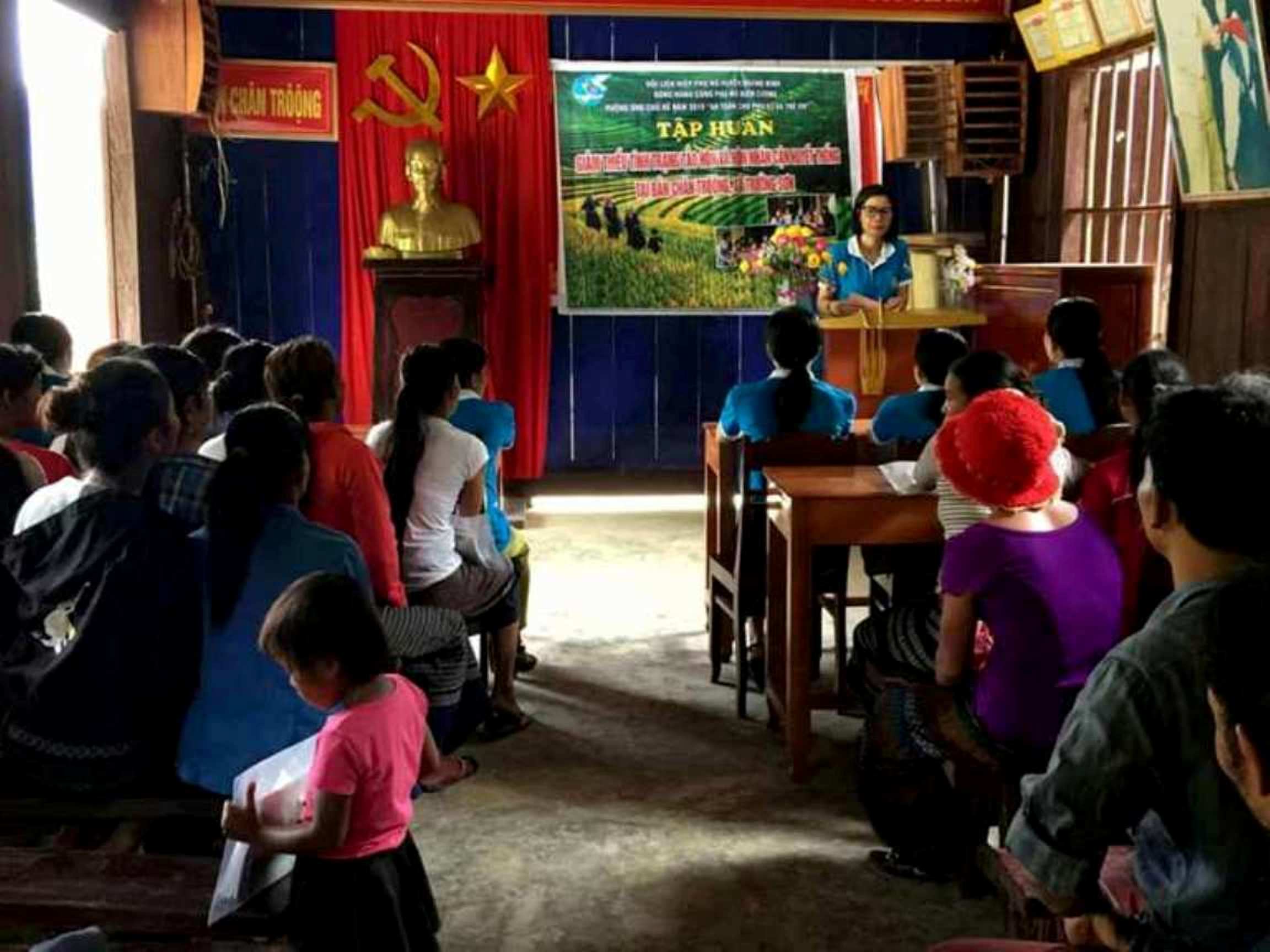 Tập huấn giảm thiểu tình trạng tảo hôn và hôn nhân cận huyết thống