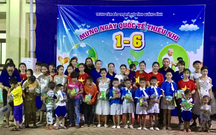 Giao lưu "Mừng ngày Quốc tế Thiếu nhi 1-6"