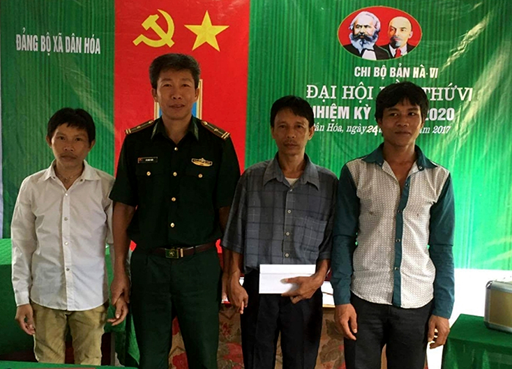 Đảng bộ xã Dân Hóa:  Chú trọng phát triển đảng viên mới
