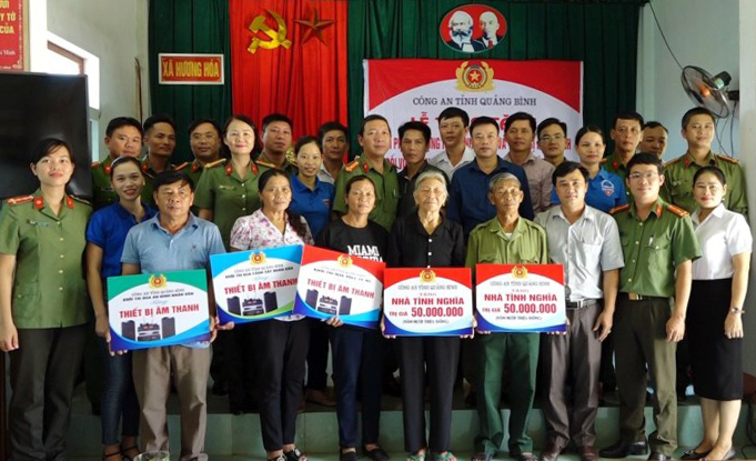 Công an tỉnh: Giúp đỡ xã nghèo đạt chuẩn nông thôn mới