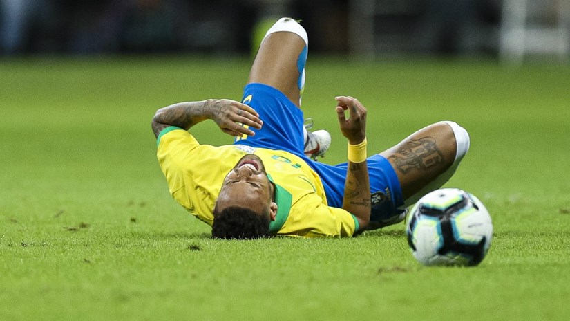 Neymar dính chấn thương nặng, chính thức lỡ Copa America