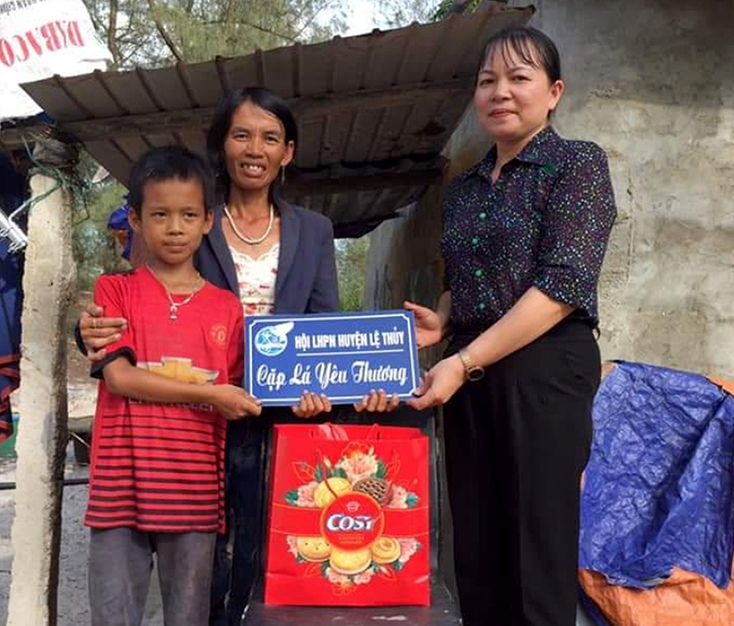 Phụ nữ Lệ Thủy làm theo lời Bác