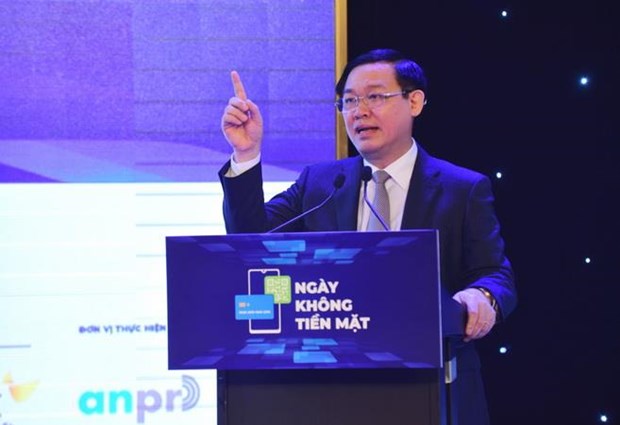 Thúc đẩy thanh toán không dùng tiền mặt giúp nền kinh tế minh bạch