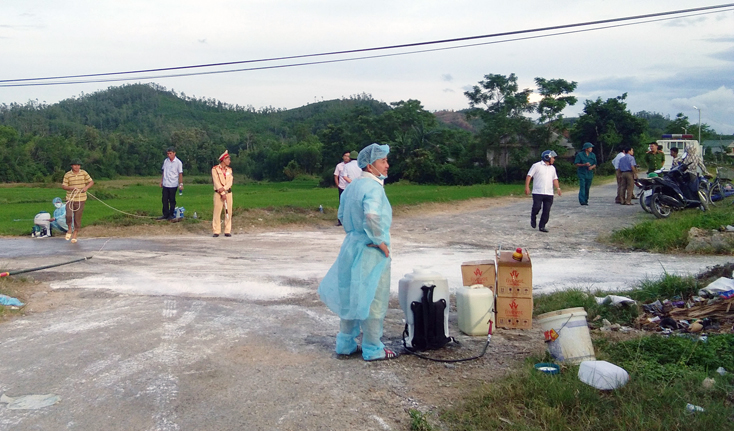 Tích cực khoanh vùng, chống bệnh dịch tả lợn châu Phi