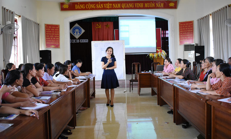Cập nhật kiến thức và kỹ năng truyền thông kiểm soát mất cân bằng giới tính