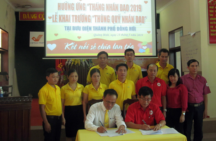 Nhân rộng "Thùng quỹ nhân đạo" hỗ trợ người nghèo