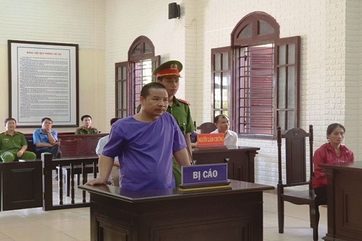 Đối tượng tâm thần giết bạn chỉ vì một đôi dép