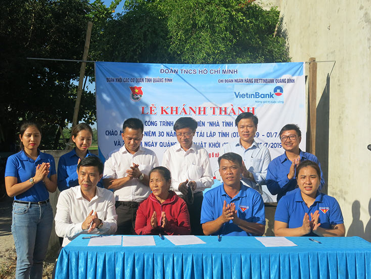Đoàn Khối các cơ quan tỉnh: Khánh thành nhà tình nghĩa cho hộ nghèo