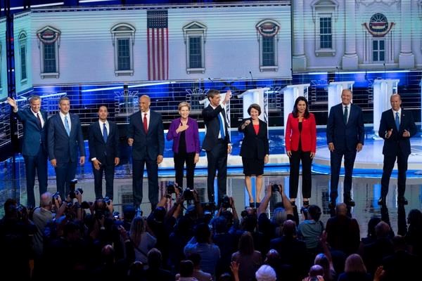 Bầu cử Mỹ 2020: Bước chạy đà của đảng Dân chủ