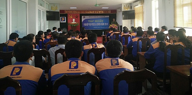 Công ty xăng dầu Quảng Bình: Tập huấn công tác phòng cháy, chữa cháy