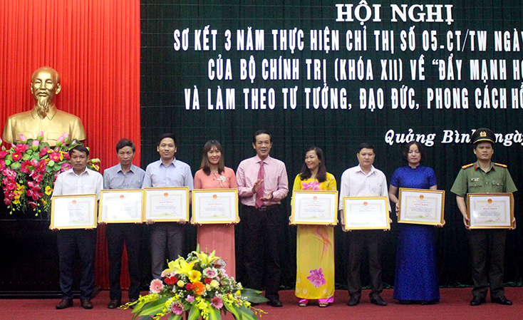 Giữ vững niềm tin trong lòng nhân dân