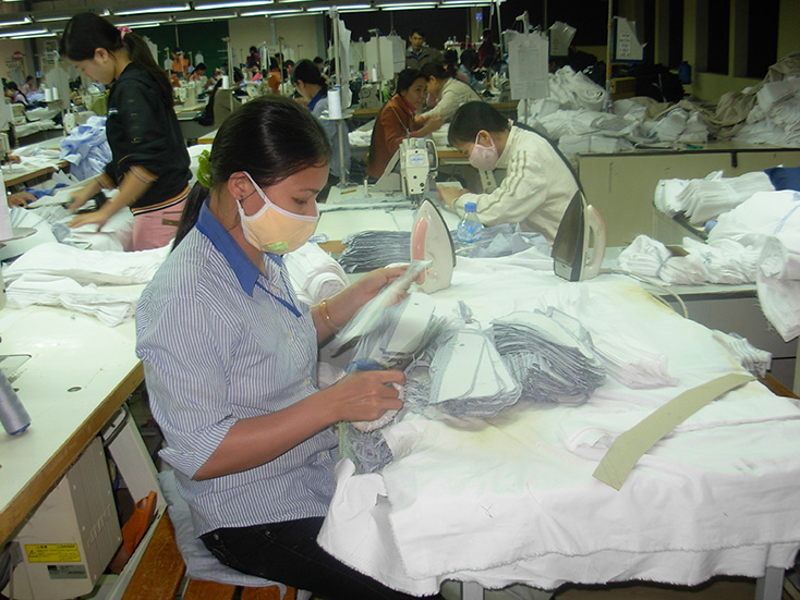 Thi đua đẩy mạnh các hoạt động sản xuất, kinh doanh