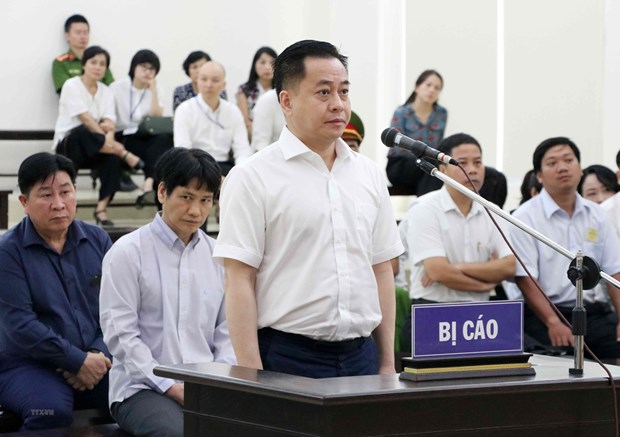 Đề nghị truy tố 2 bị can lừa làm hộ chiếu quốc tịch Mỹ cho Vũ 'nhôm'