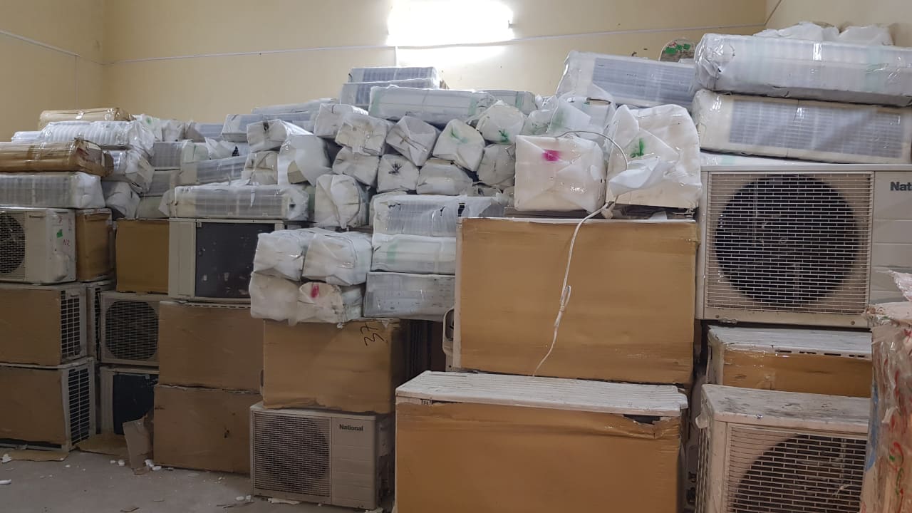 Tạm giữ lô hàng vận chuyển trái phép ước tính gần 500 triệu đồng