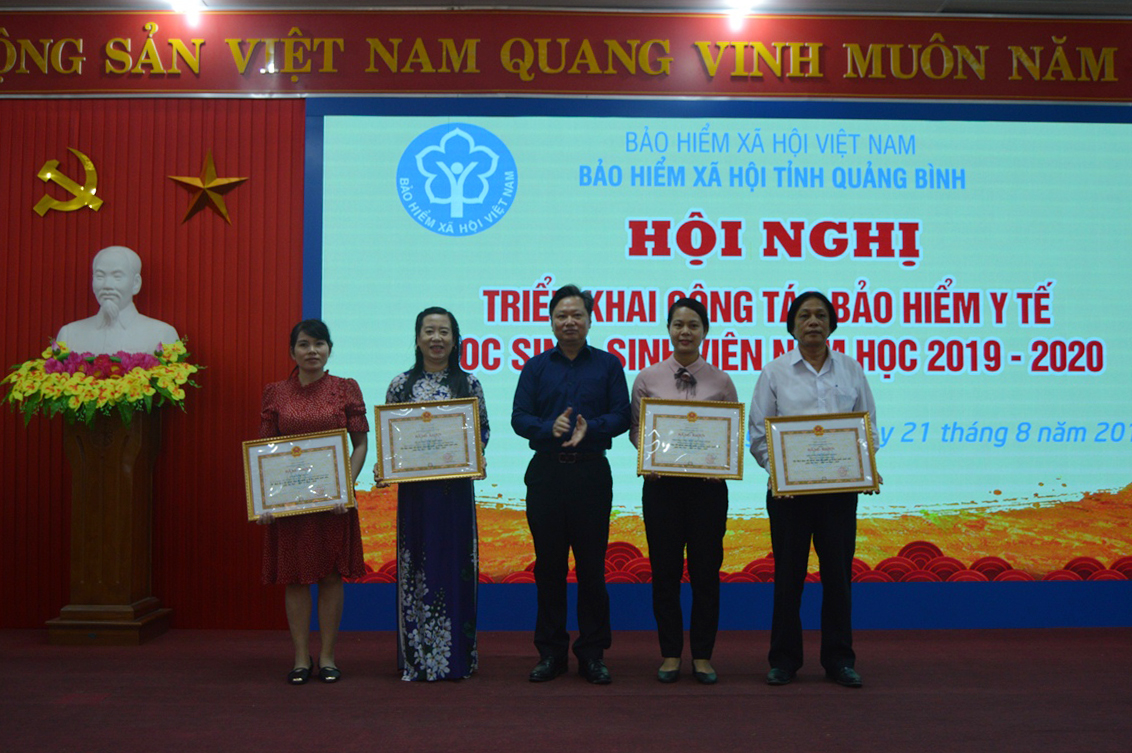 Phấn đấu 100% học sinh, sinh viên tham gia bảo hiểm y tế trong năm học 2019 - 2020