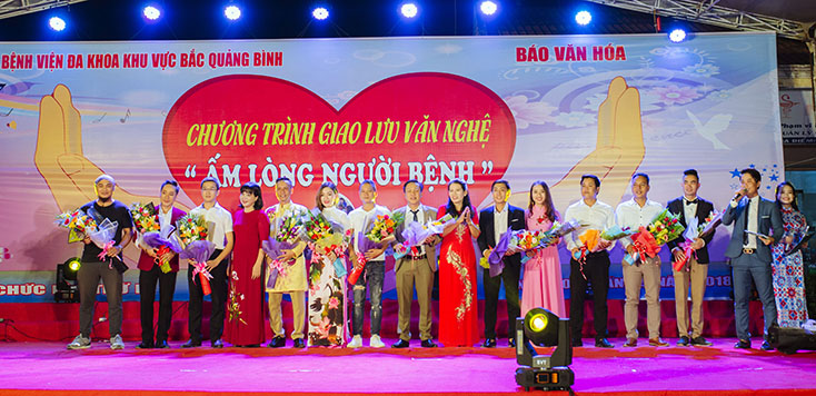 Trao yêu thương... giữ ấm tình người