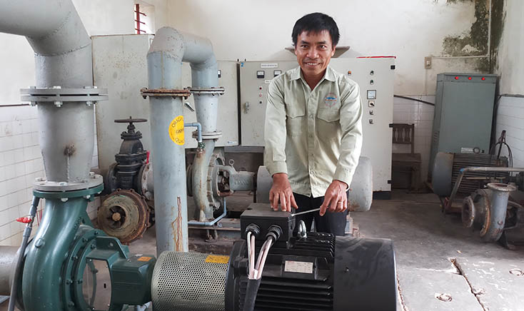 Người công nhân đam mê với nghề