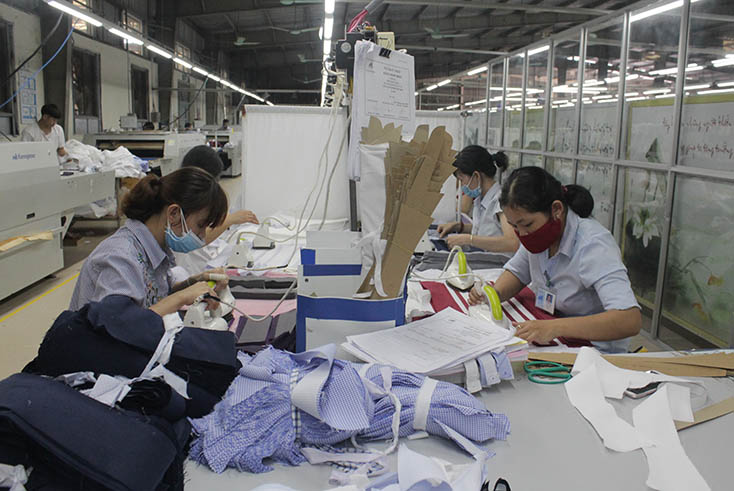 Công đoàn Khu kinh tế: Thực hiện tốt chính sách cho người lao động