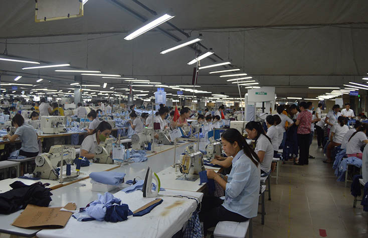 Xí nghiệp may Hà Quảng: Thực hiện tốt chính sách BHXH, BHYT cho người lao động