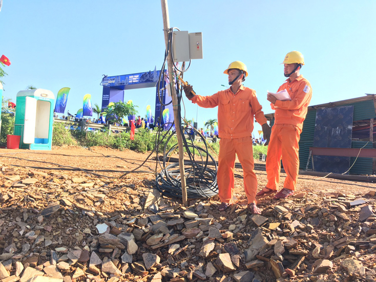 Nỗ lực cấp điện kịp thời phục vụ giải "Revive Marathon xuyên Việt 2019"