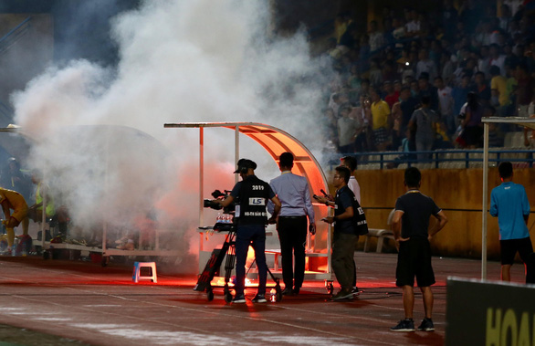 Câu lạc bộ Hà Nội đối mặt án 'treo sân' đến hết V-League 2019