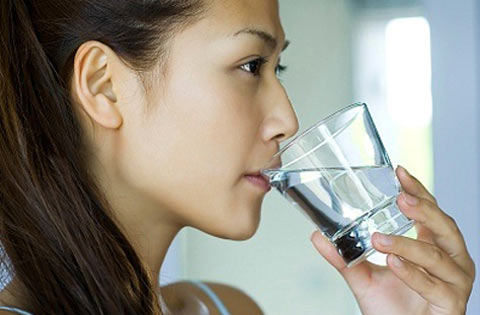 Những cách đơn giản để giảm đau họng