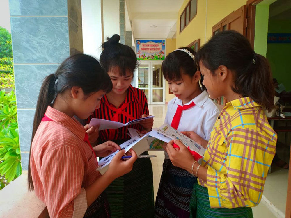 Truyền thông sức khoẻ sinh sản cho học sinh miền núi huyện Lệ Thủy