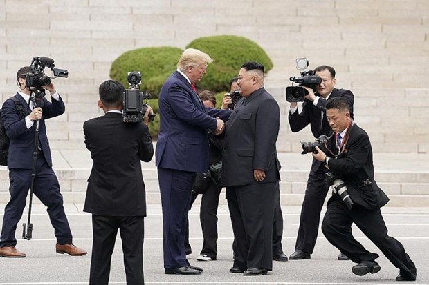 Tổng thống Mỹ Trump tuyên bố chưa sẵn sàng tới Triều Tiên