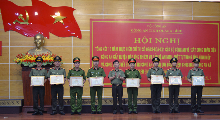 Tiếp tục xây dựng lực lượng Công an cấp huyện toàn diện, vững mạnh