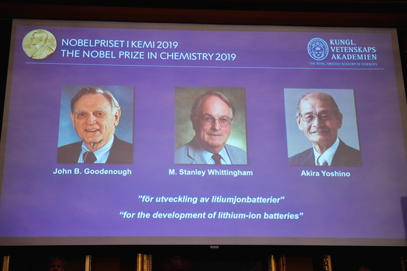Nobel hóa học 2019 tôn vinh các công trình phát triển pin lithium-ion