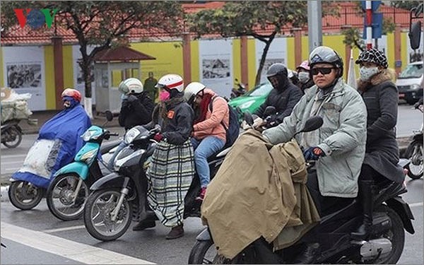 Không khí lạnh tràn về, miền Bắc đón rét đầu mùa