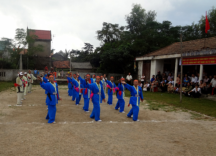 Lãnh đạo tổ chức "Ngày hội Đại đoàn kết toàn dân tộc" gắn với "Ngày hội văn hóa quân-dân" ở khu dân cư năm 2019