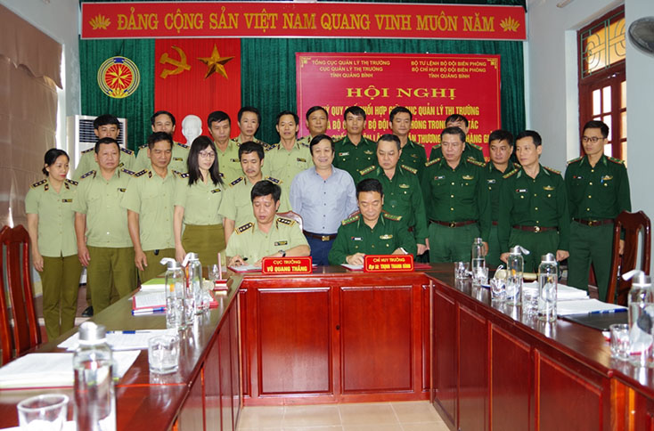Ký kết Quy chế phối hợp phòng, chống buôn lậu, gian lận thương mại, hàng giả