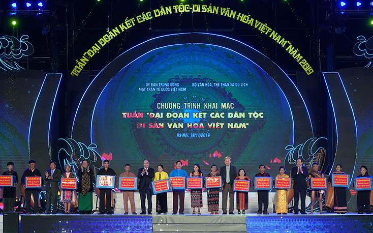 Thủ tướng: Truyền thống đại đoàn kết đã làm nên một sức mạnh vô bờ bến