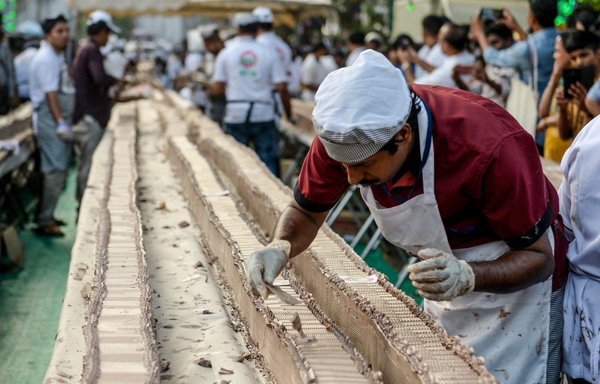 Ấn Độ lập kỷ lục thế giới với chiếc bánh ngọt dài tới 6,5km