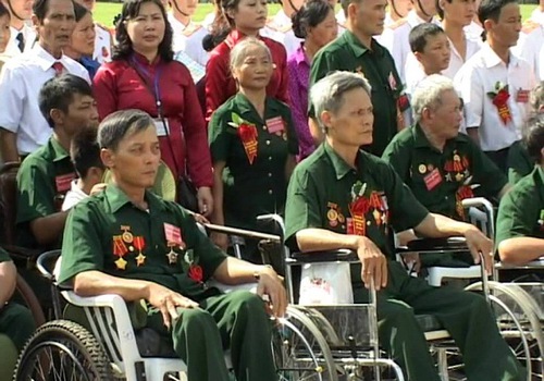Đề xuất 2 phương án trợ cấp người có công