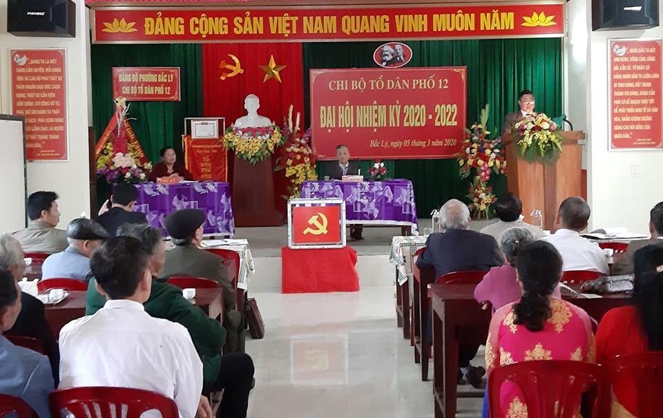 Đổi mới và nâng cao chất lượng công tác giáo dục chính trị tư tưởng