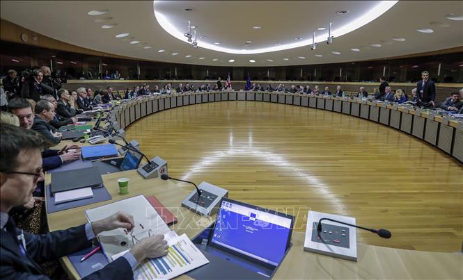Hủy đàm phán thương mại Brexit vòng 2 do dịch COVID-19