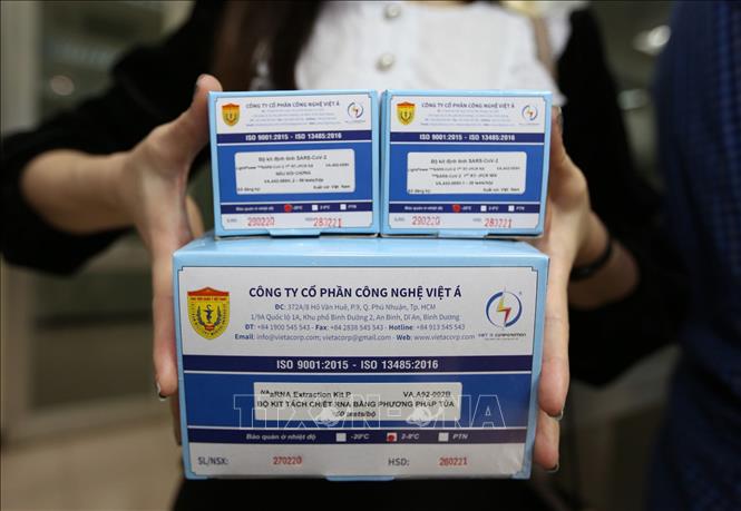 Bộ GD&amp;ĐT sẽ khen thưởng các nhóm nghiên cứu sản phẩm phòng chống dịch COVID-19