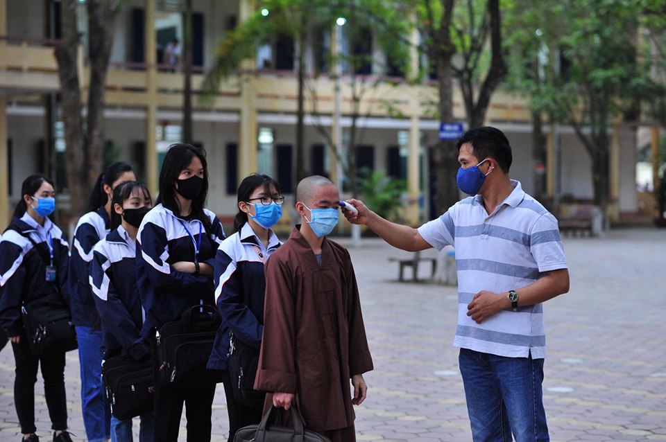 Tính toán kỹ phương án khi các tỉnh nguy cơ thấp về COVID-19 cho học sinh đi học trước