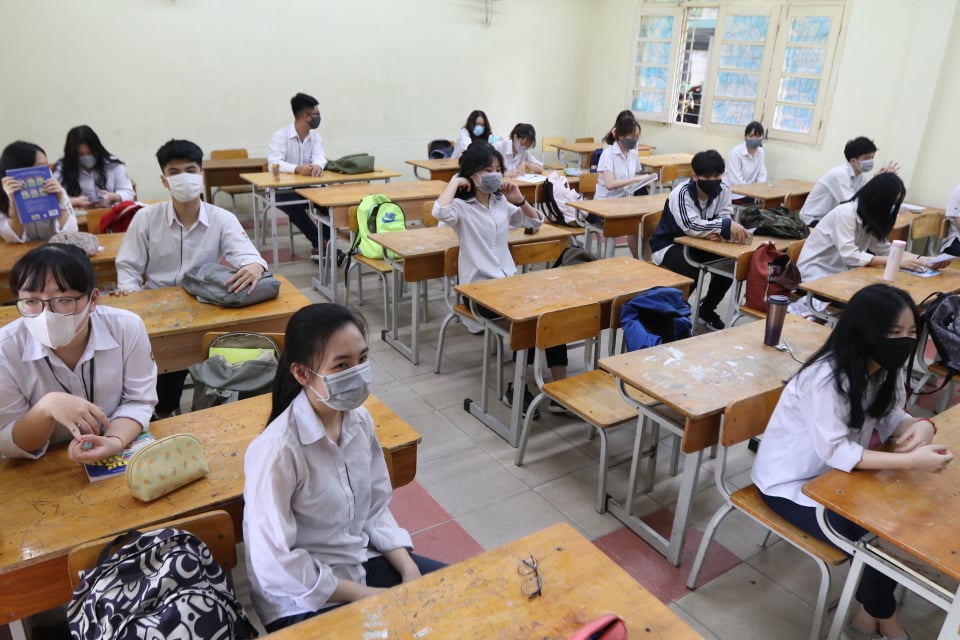 Học sinh đi học trở lại cần chú ý những gì để tránh lây lan dịch COVID-19?