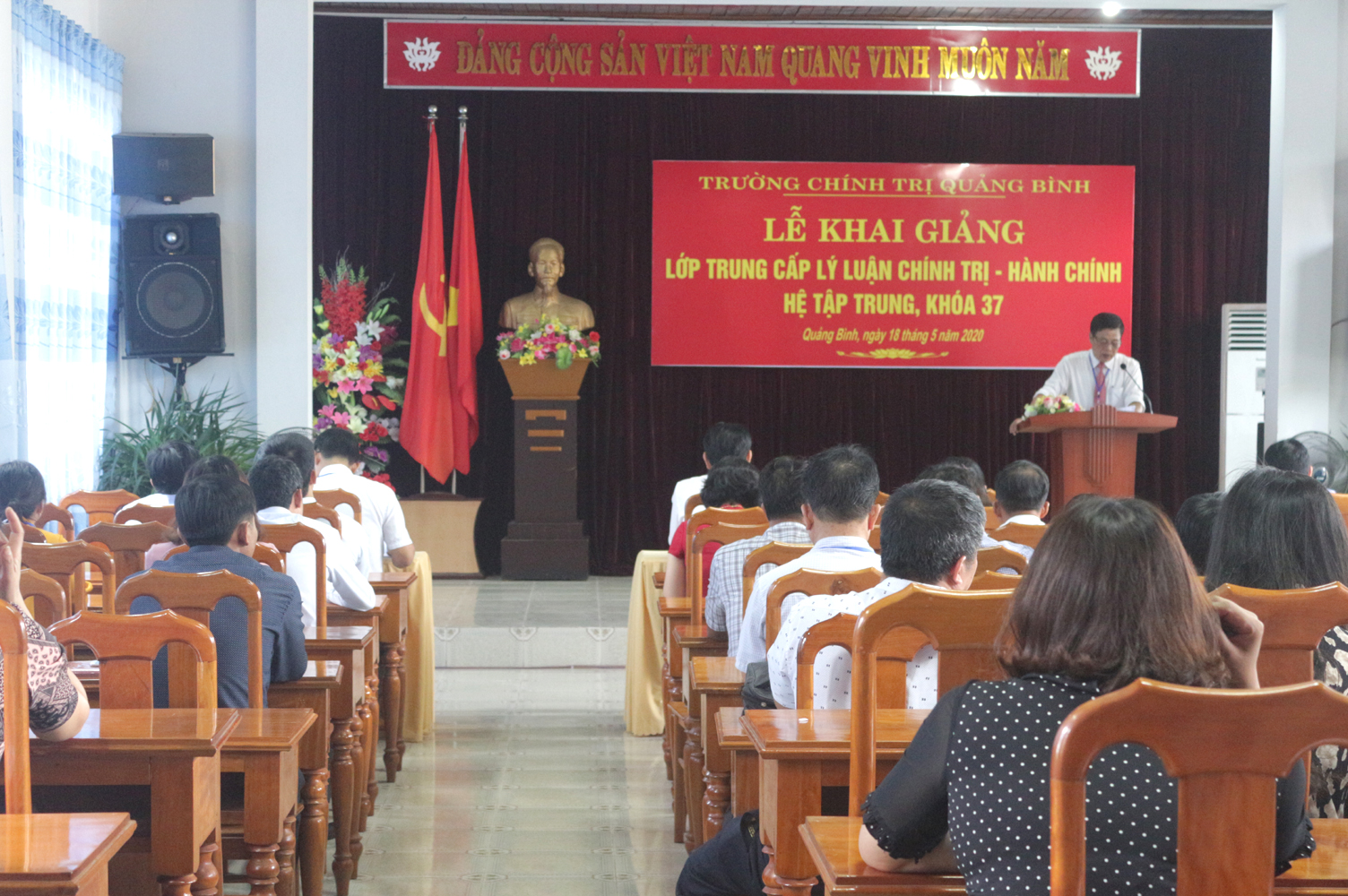 Khai giảng lớp trung cấp lý luận chính trị-hành chính hệ tập trung, khóa 37