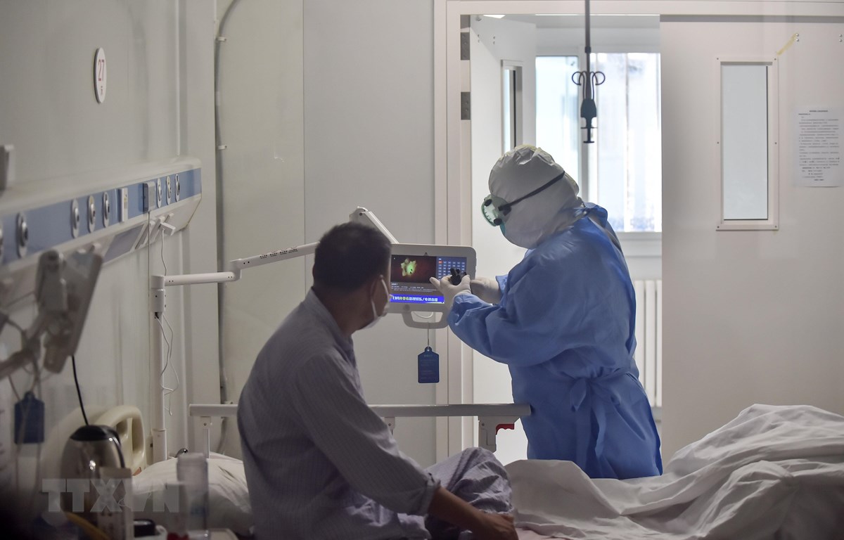 Virus SARS-CoV-2 lây truyền mạnh giữa những người cùng một nhà