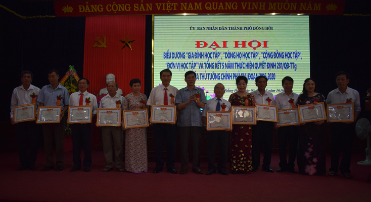TP. Đồng Hới: Biểu dương 50 gương học tập tiêu biểu giai đoạn 2016-2020