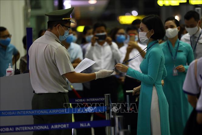 Sáng 27-9, Việt Nam còn 16.829 người đang cách ly phòng dịch COVID-19