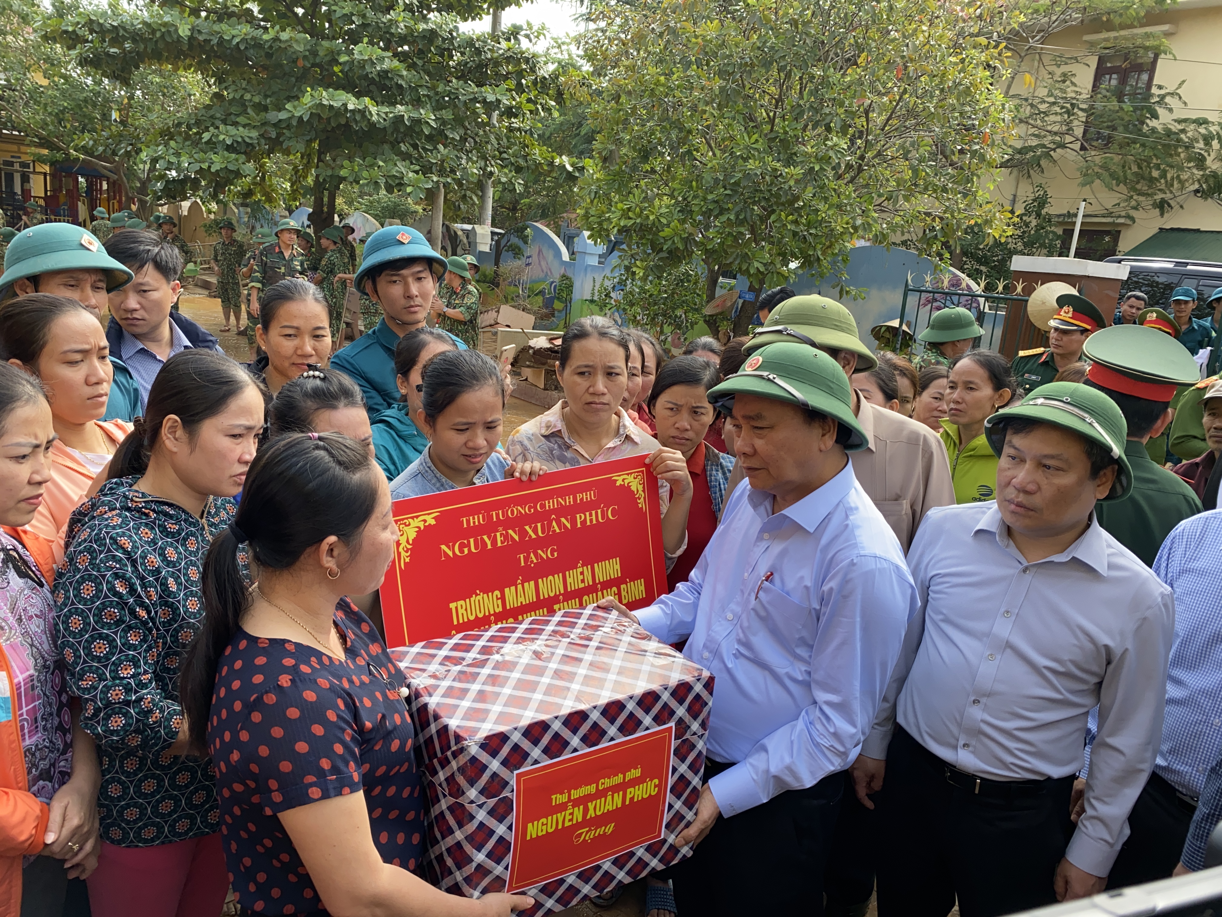 Chính phủ sẽ xem xét, hỗ trợ kịp thời công tác cứu trợ người dân vùng ngập lụt